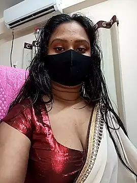 Idhika Paul online show from 06.25.26