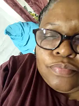 Snapshot of HOTSUGARX5 chatting on 12.26.24 HOTSUGARX5 online show from 12.26.24