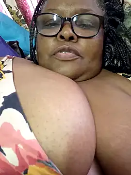 Snapshot of HOTSUGARX5 chatting on 12.27.24 HOTSUGARX5 online show from 12.27.24