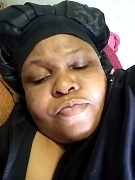 Snapshot of HOTSUGARX5 chatting on 01.08.25 HOTSUGARX5 online show from 01.08.25