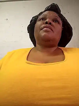 Snapshot of HOTSUGARX5 chatting on 01.17.25 HOTSUGARX5 online show from 01.17.25