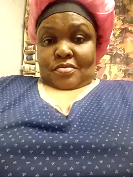 Snapshot of HOTSUGARX5 chatting on 10.21.25 HOTSUGARX5 online show from 10.21.25