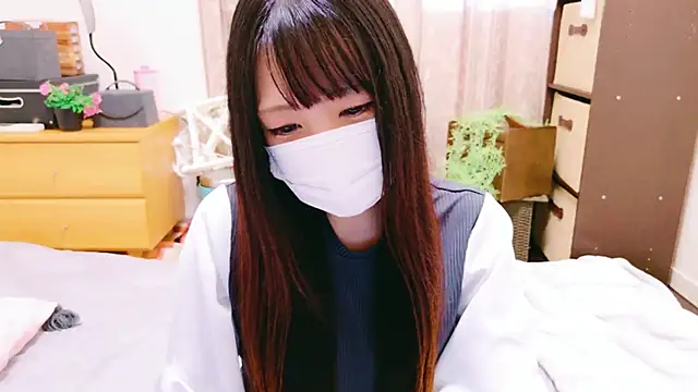 Snapshot of tsumugi_h chatting on 12.02.24 tsumugi h online show from 12.02.24