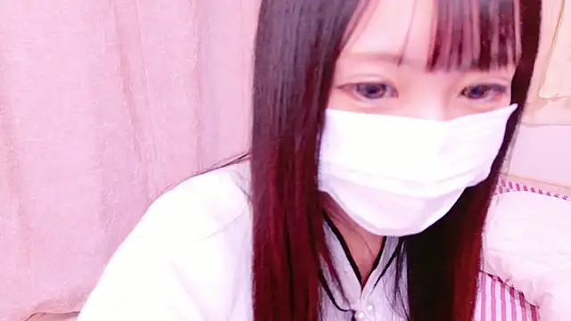 Snapshot of tsumugi_h chatting on 01.05.25 tsumugi h online show from 01.05.25