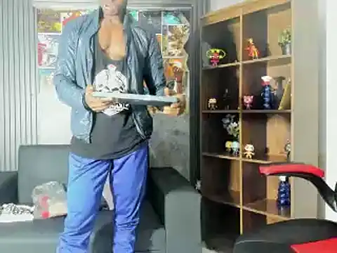 Snapshot of Terrance_z chatting on 01.07.25 Terrance z online show from 01.07.25