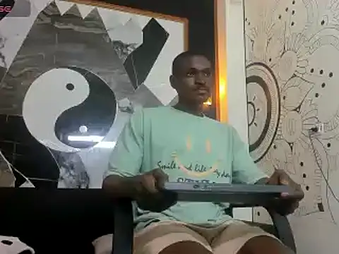 Snapshot of Terrance_z chatting on 02.21.25 Terrance z online show from 02.21.25