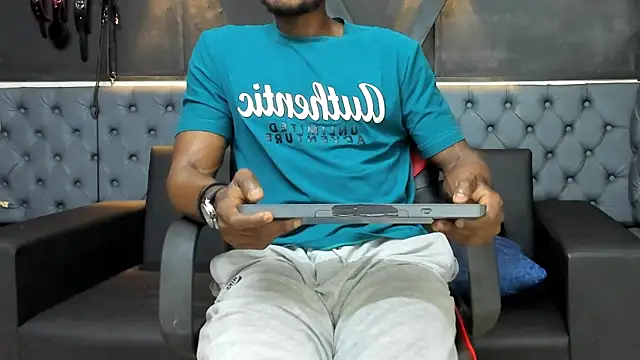 Terrance z online show from 11.24.25