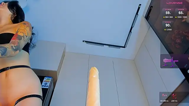 maakimo online show from 11.18.25