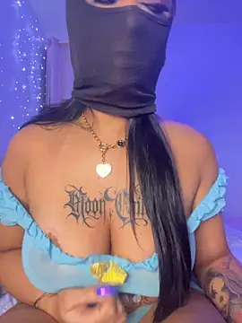 kamila french online show from 11.22.25