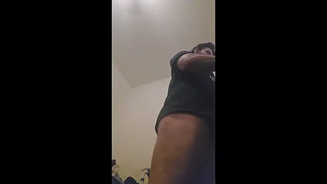 Armyexhibitionistvet online show from 10.08.25