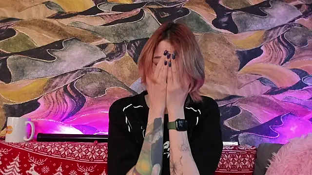 CrystalRey online show from 12.26.24