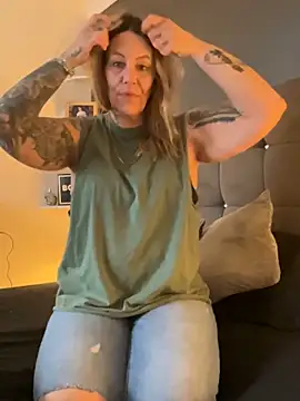 blondebitch2 online show from 01.21.25