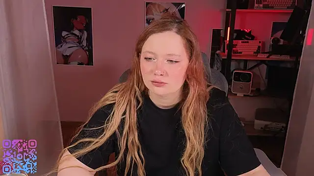 Snapshot of carolina_elf chatting on 02.24.26 carolina elf online show from 02.24.26