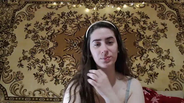 Snapshot of INELIKA chatting on 12.03.25 INELIKA online show from 12.03.25