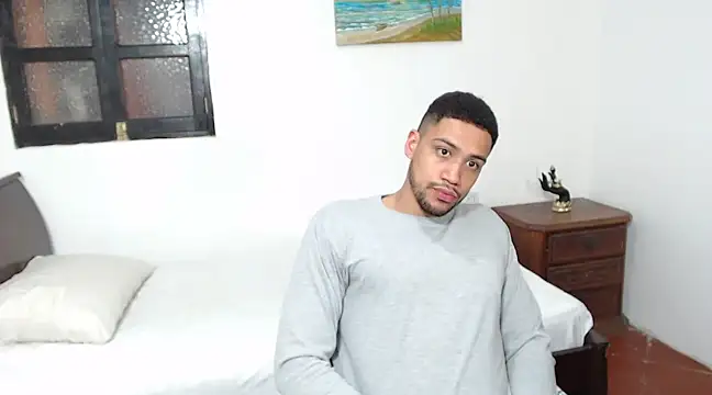 Jhors  Collens online show from 02.25.25