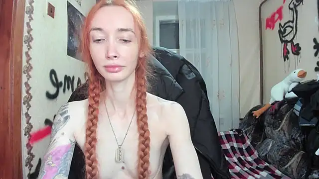 Snapshot of Roxy_Silver chatting on 12.04.24 Roxy Silver online show from 12.04.24