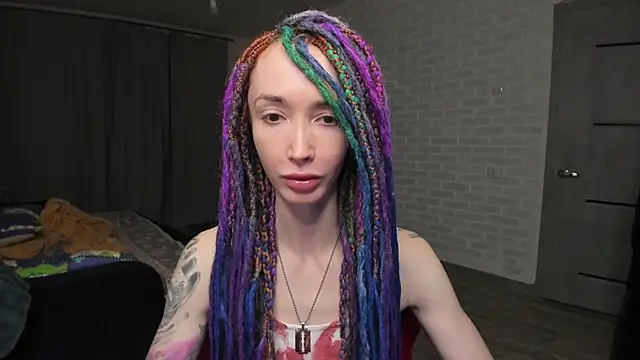 Snapshot of Roxy_Silver chatting on 12.06.24 Roxy Silver online show from 12.06.24