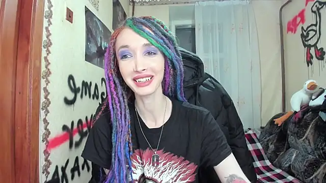 Snapshot of Roxy_Silver chatting on 12.12.24 Roxy Silver online show from 12.12.24