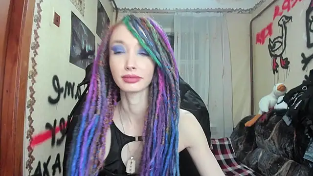 Snapshot of Roxy_Silver chatting on 12.29.24 Roxy Silver online show from 12.29.24