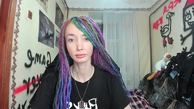 Snapshot of Roxy_Silver chatting on 12.31.24 Roxy Silver online show from 12.31.24