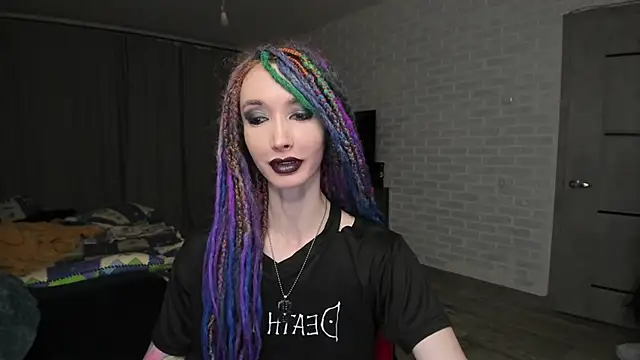 Snapshot of Roxy_Silver chatting on 01.09.25 Roxy Silver online show from 01.09.25