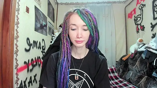 Snapshot of Roxy_Silver chatting on 01.19.25 Roxy Silver online show from 01.19.25