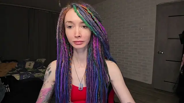 Snapshot of Roxy_Silver chatting on 01.28.25 Roxy Silver online show from 01.28.25