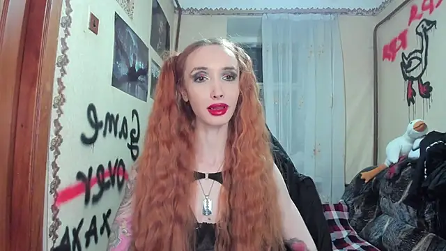 Snapshot of Roxy_Silver chatting on 02.23.25 Roxy Silver online show from 02.23.25