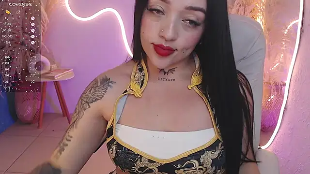 ViolettaHotLatin  online show from 11.24.25