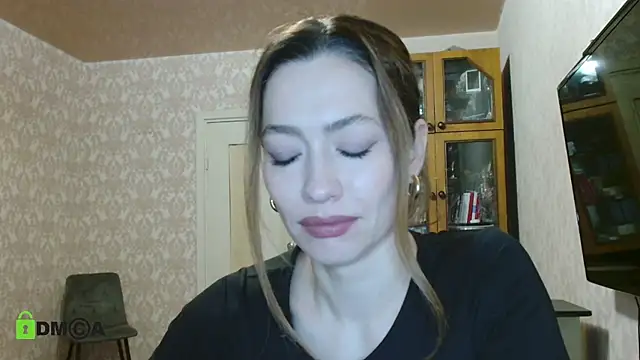 Snapshot of alicia_spicy chatting on 12.10.24 alicia spicy online show from 12.10.24