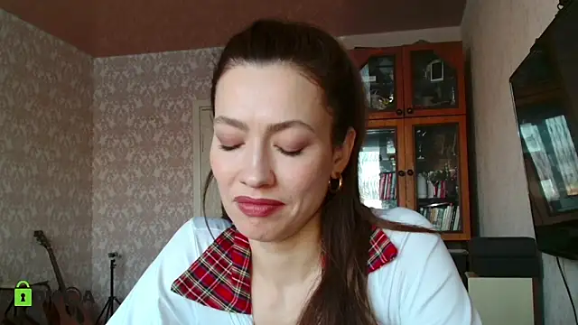 Snapshot of alicia_spicy chatting on 12.20.24 alicia spicy online show from 12.20.24