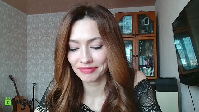 Snapshot of alicia_spicy chatting on 12.25.24 alicia spicy online show from 12.25.24