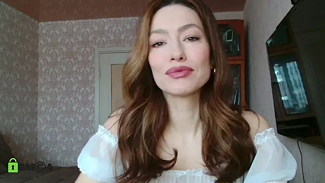 Snapshot of alicia_spicy chatting on 02.21.25 alicia spicy online show from 02.21.25