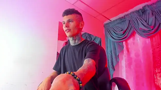 Stuart Boy  online show from 12.06.24