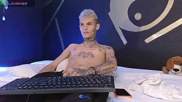 Stuart Boy  online show from 03.10.25