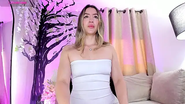 Snapshot of _AlejaCruz_ chatting on 03.01.26 AlejaCruz online show from 03.01.26