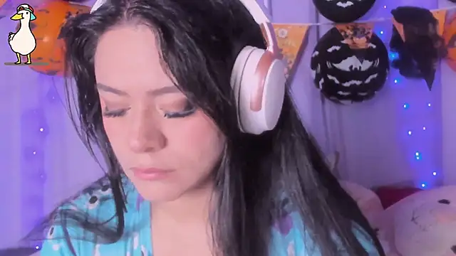  niiky online show from 10.24.25