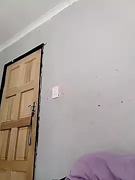 Snapshot of cleopatra-phaedra chatting on 02.21.25 cleopatra-phaedra online show from 02.21.25