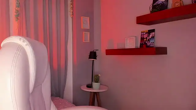 Violetta Nur online show from 02.12.25