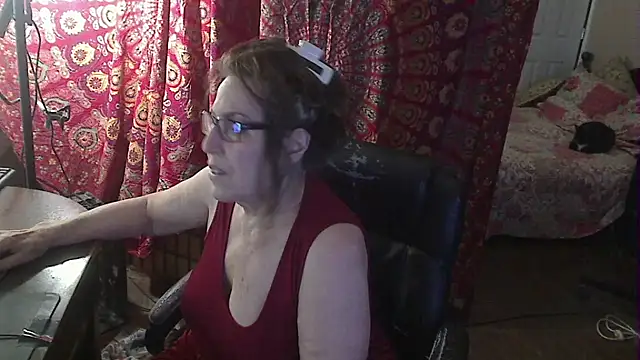 Ireallysquirt online show from 12.05.25