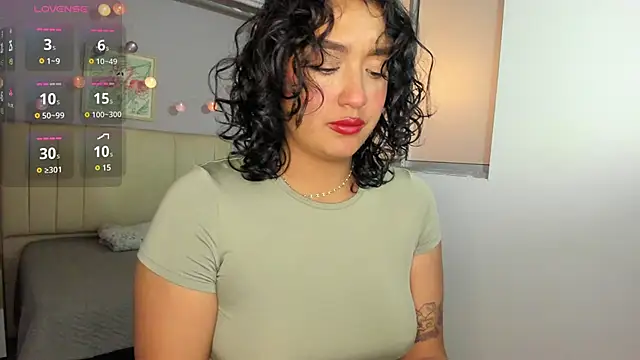 Snapshot of ema_saenz chatting on 03.14.25 ema saenz online show from 03.14.25