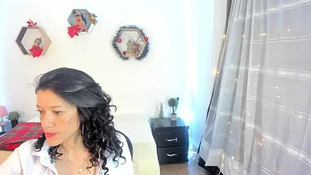 Snapshot of Paloma_victory chatting on 12.06.24 Paloma victory online show from 12.06.24