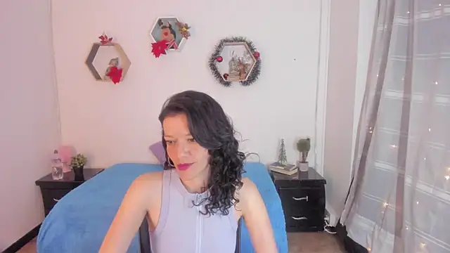 Snapshot of Paloma_victory chatting on 12.15.24 Paloma victory online show from 12.15.24