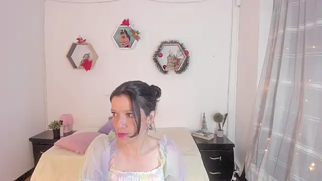 Snapshot of Paloma_victory chatting on 12.21.24 Paloma victory online show from 12.21.24