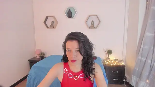 Snapshot of Paloma_victory chatting on 01.10.25 Paloma victory online show from 01.10.25