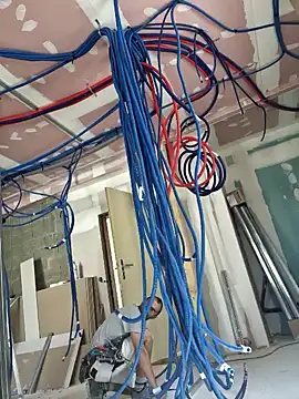 Snapshot of robertilevis chatting on 09.18.25 robertilevis online show from 09.18.25