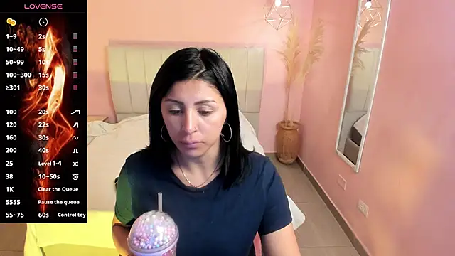 tiffani  love online show from 12.27.24