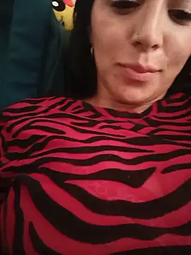 tiffani  love online show from 05.25.26