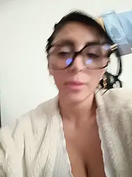 tiffani  love online show from 06.27.26