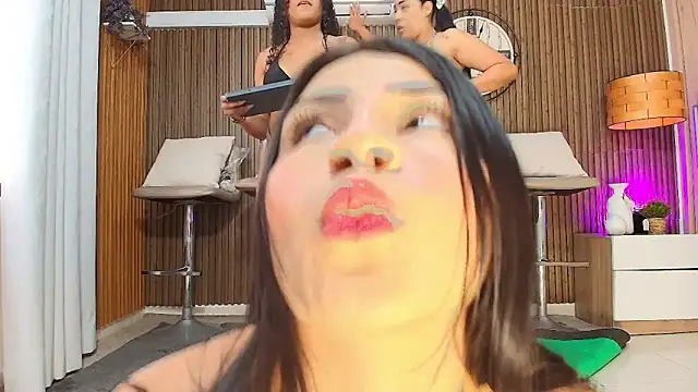 canelasquirt online show from 02.25.26